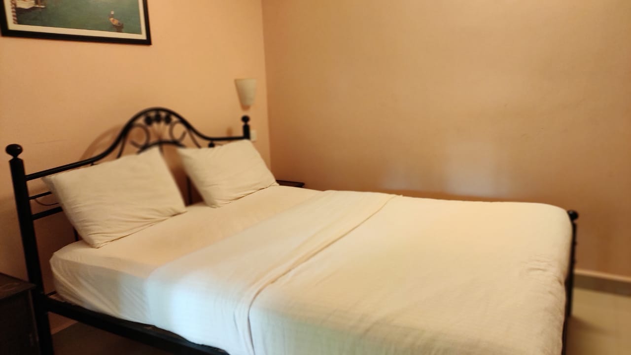 Hilias Retreat Slider Pictures